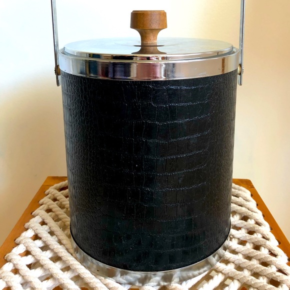 Vintage 1970’s Mid Century Modern Faux Black Alligator Skin Ice Bucket - Picture 2 of 6
